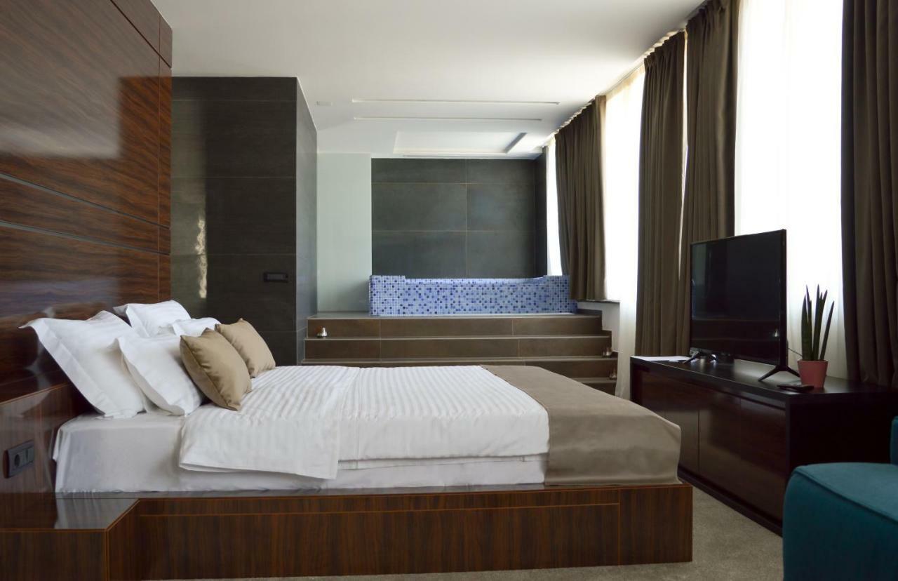 Nb Hotel&Spa Tetovo Esterno foto