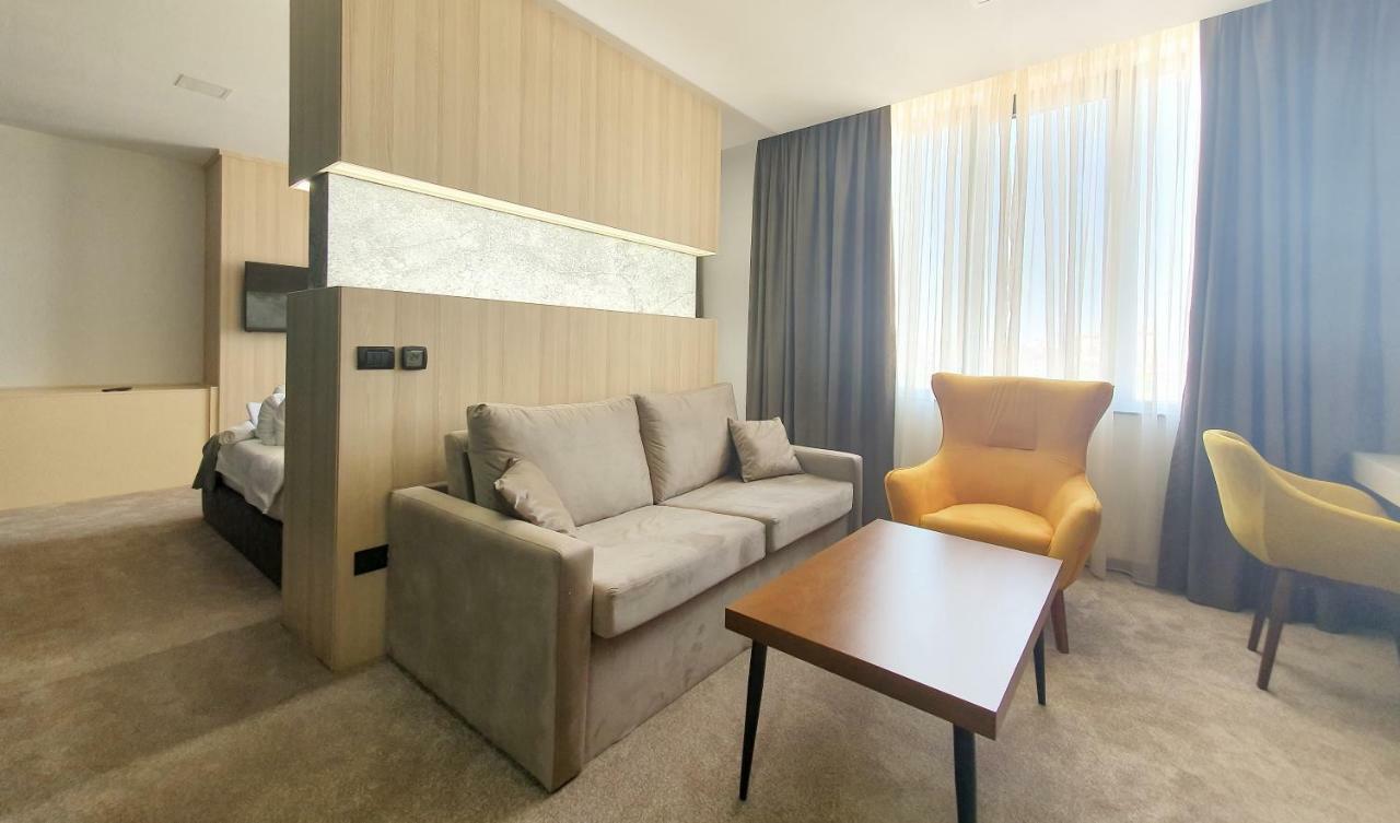 Nb Hotel&Spa Tetovo Esterno foto