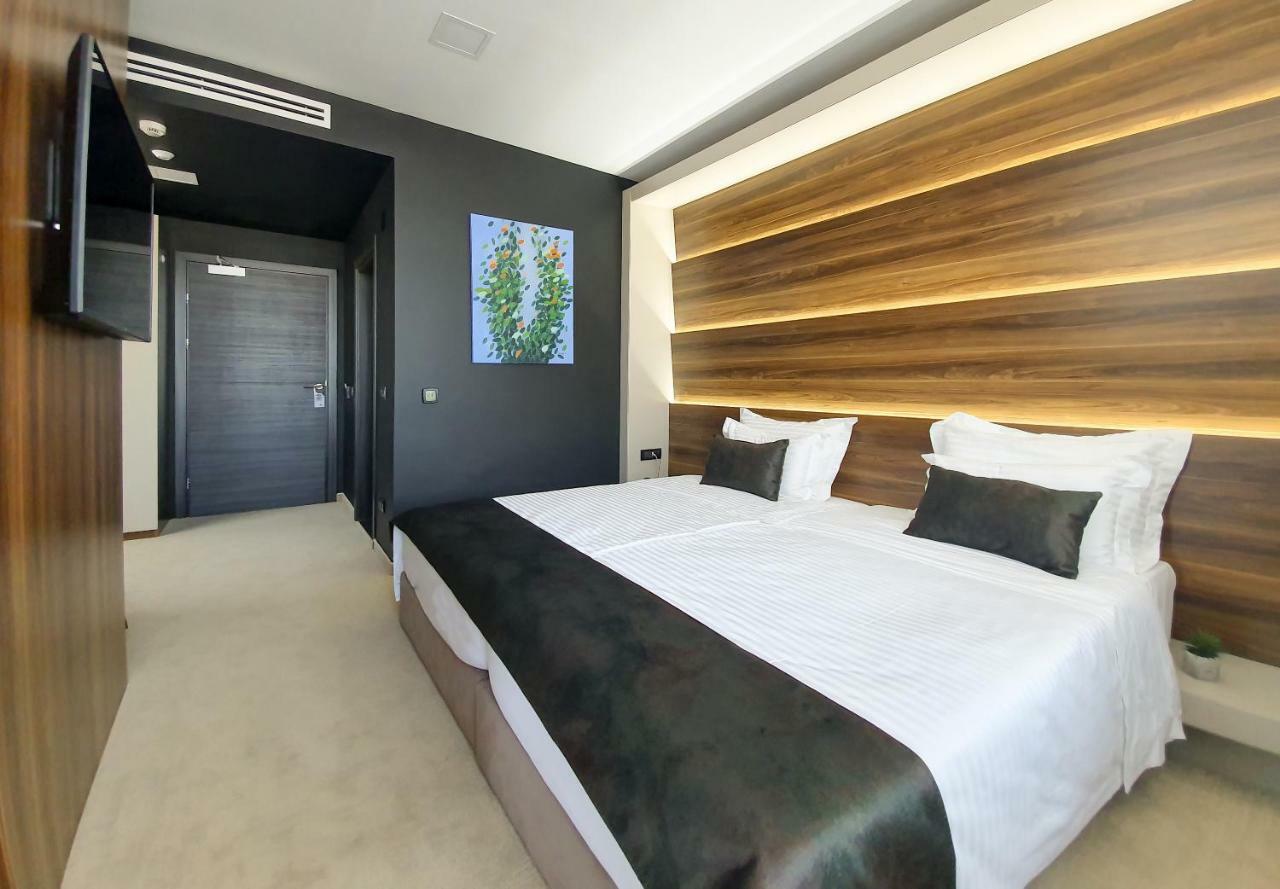 Nb Hotel&Spa Tetovo Esterno foto