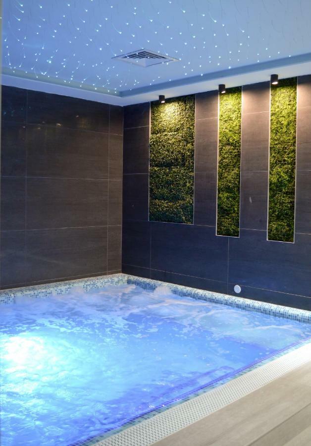 Nb Hotel&Spa Tetovo Esterno foto